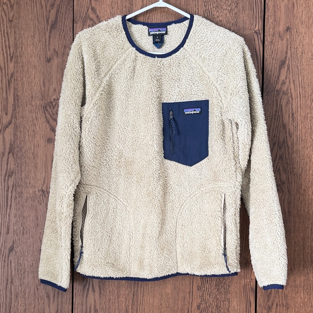 Patagonia Cream Sherpa Crewneck with Navy Pocket Trim